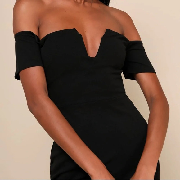 Lulu’s NWT Lynne Black Off-the-Shoulder Maxi Dress size XS - Picture 4 of 8